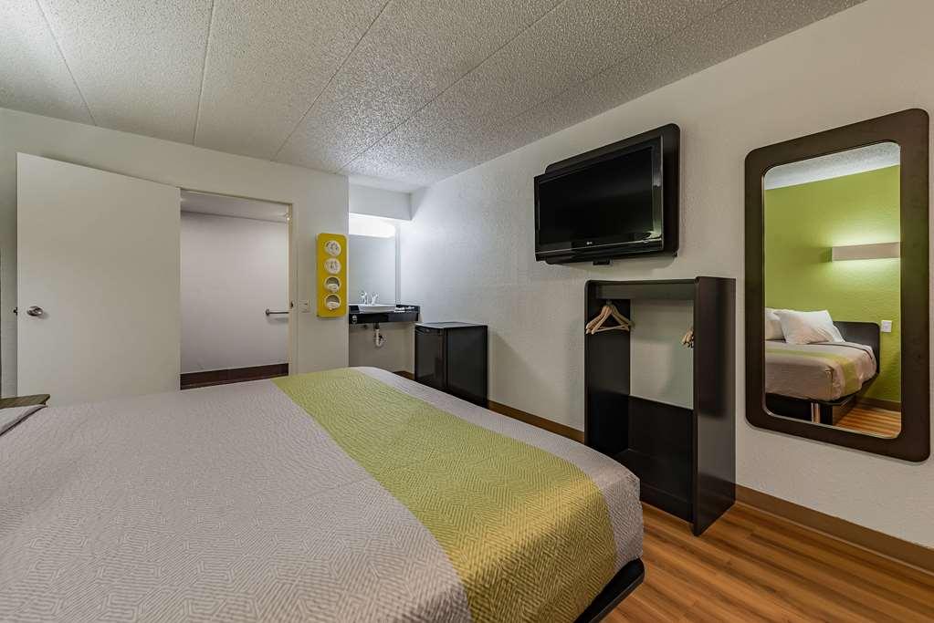 Silverton Days Inn By Wyndham Cincinnati I-71 חדר תמונה