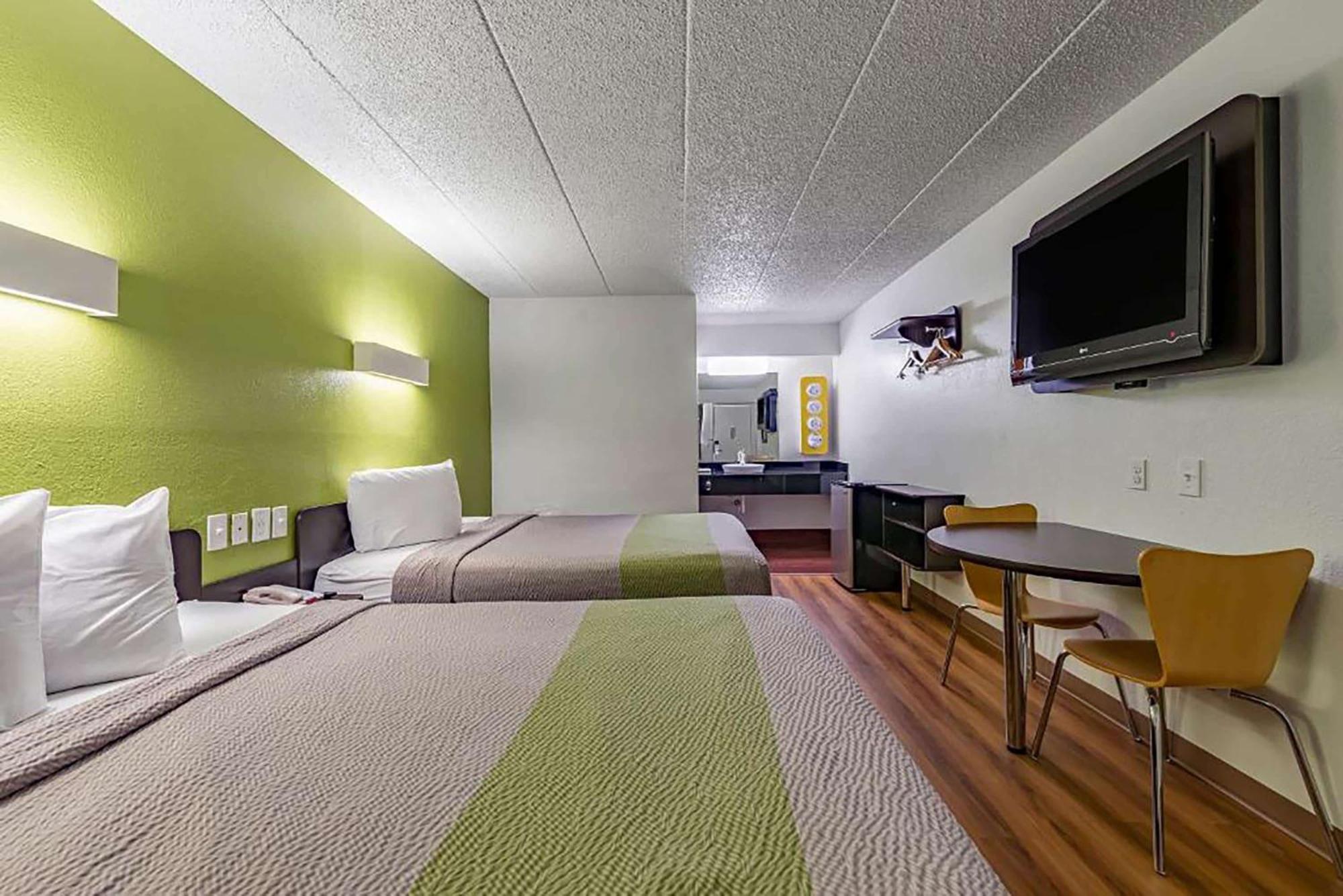 Silverton Days Inn By Wyndham Cincinnati I-71 מראה חיצוני תמונה