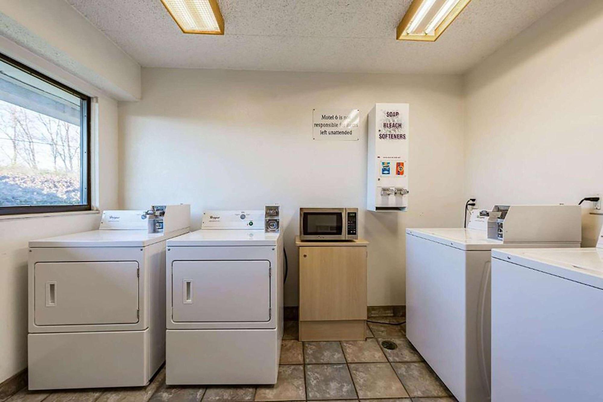 Silverton Days Inn By Wyndham Cincinnati I-71 מראה חיצוני תמונה