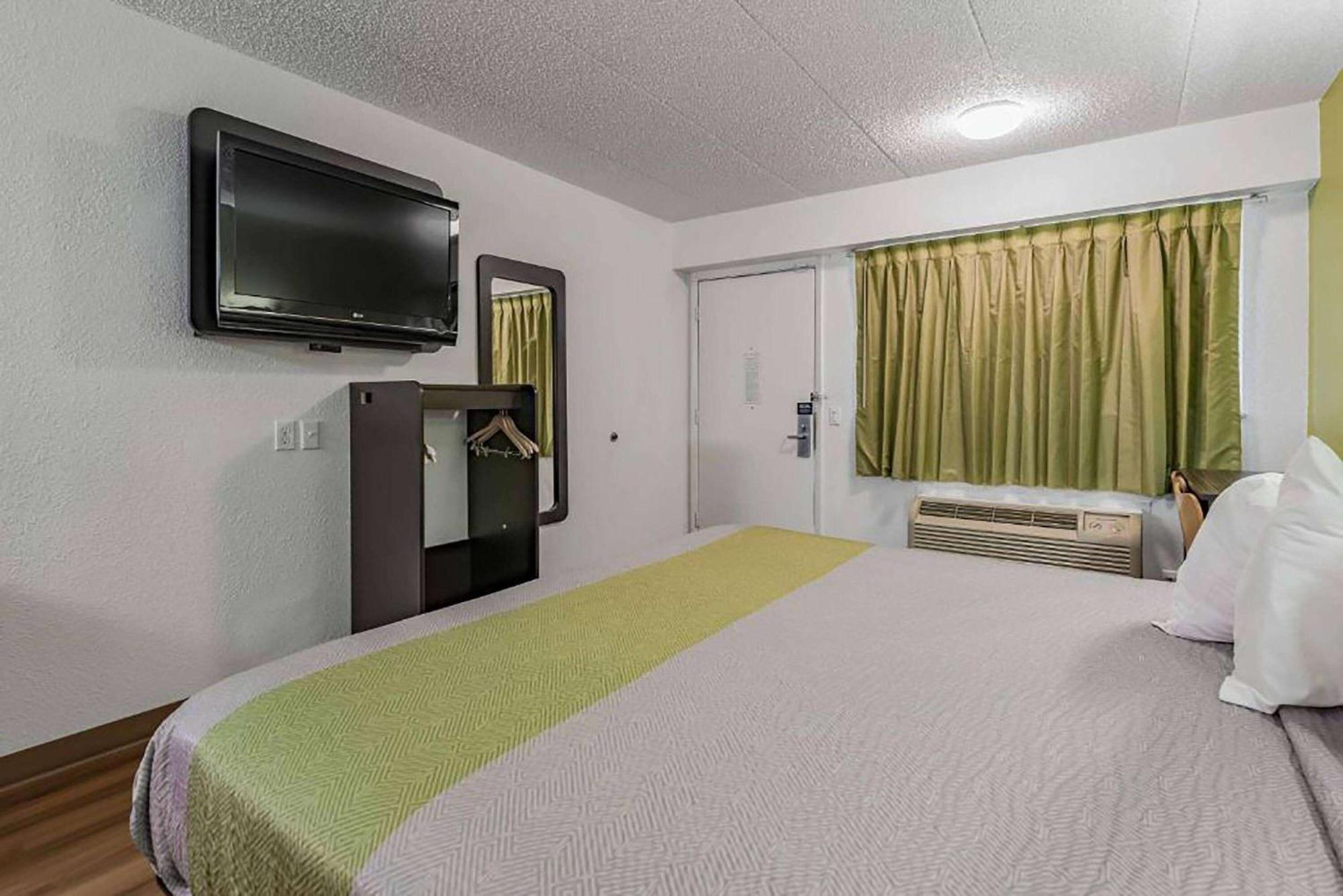 Silverton Days Inn By Wyndham Cincinnati I-71 מראה חיצוני תמונה