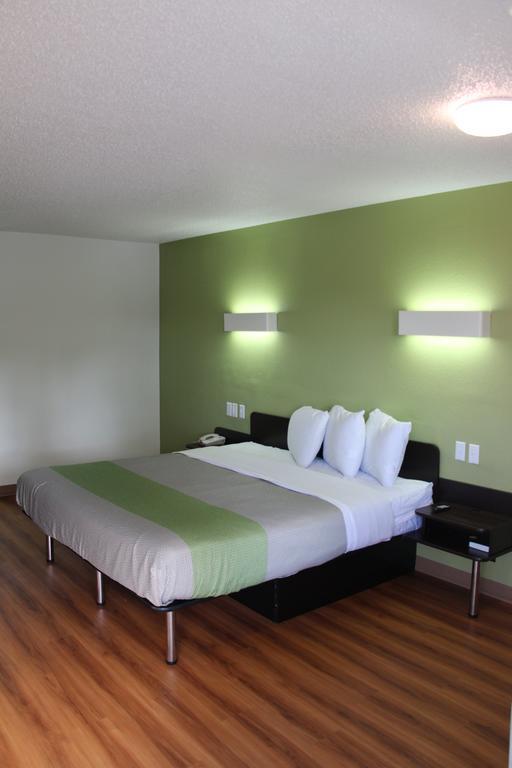 Silverton Days Inn By Wyndham Cincinnati I-71 מראה חיצוני תמונה